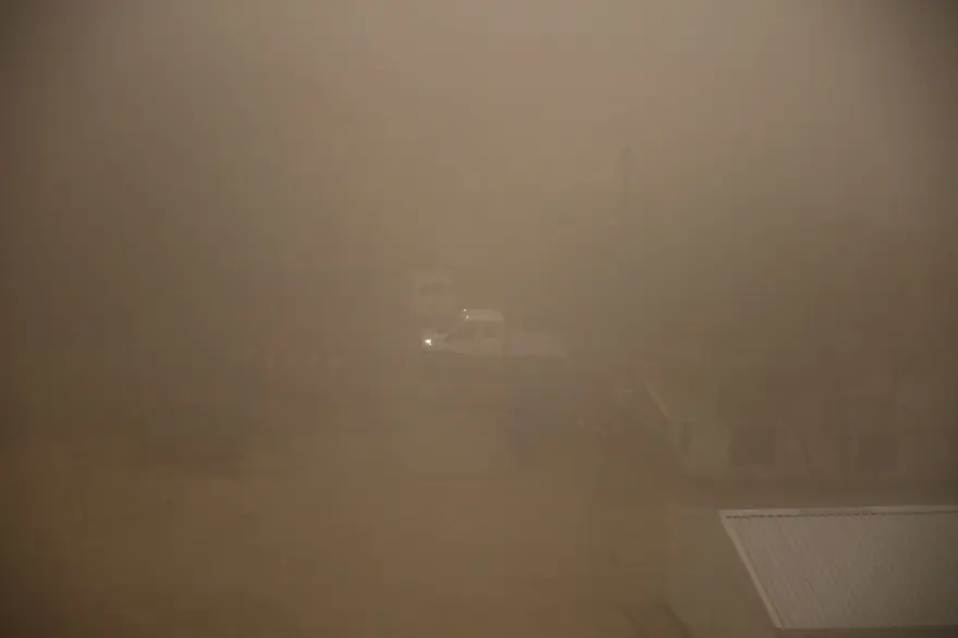 Mardin’de gündüz geceye döndü 8