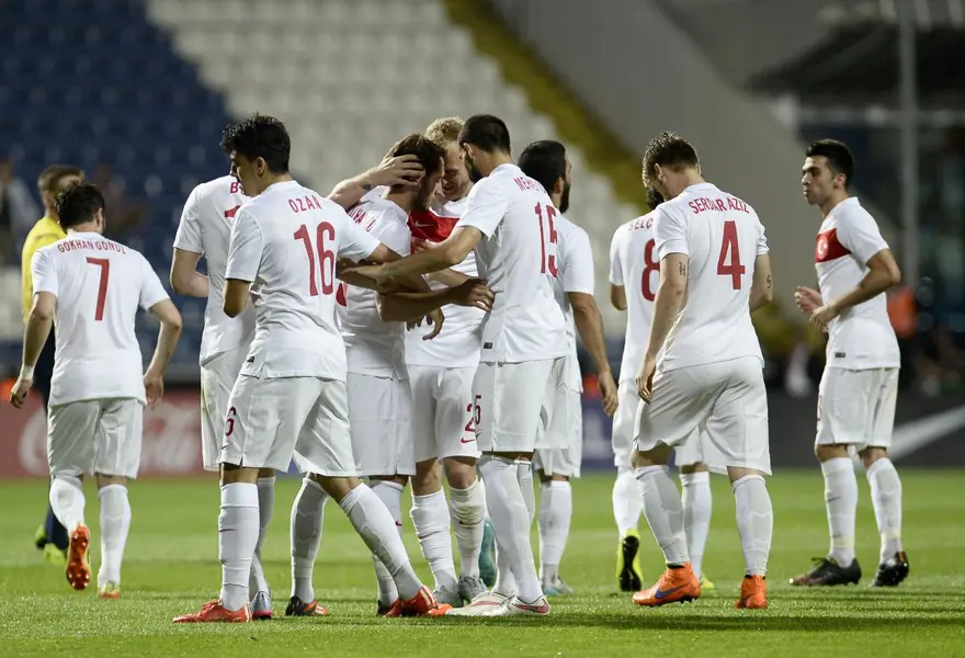 Türkiye Bulgaristan'ı farklı yendi 26