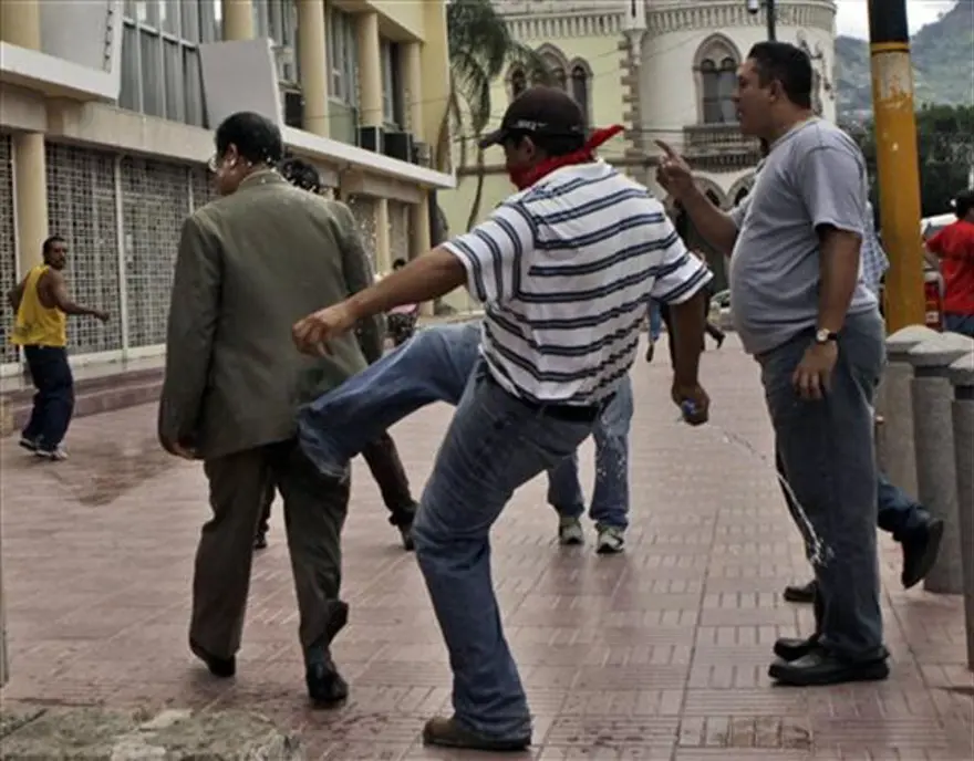 Honduras'ta sular durulmuyor 6