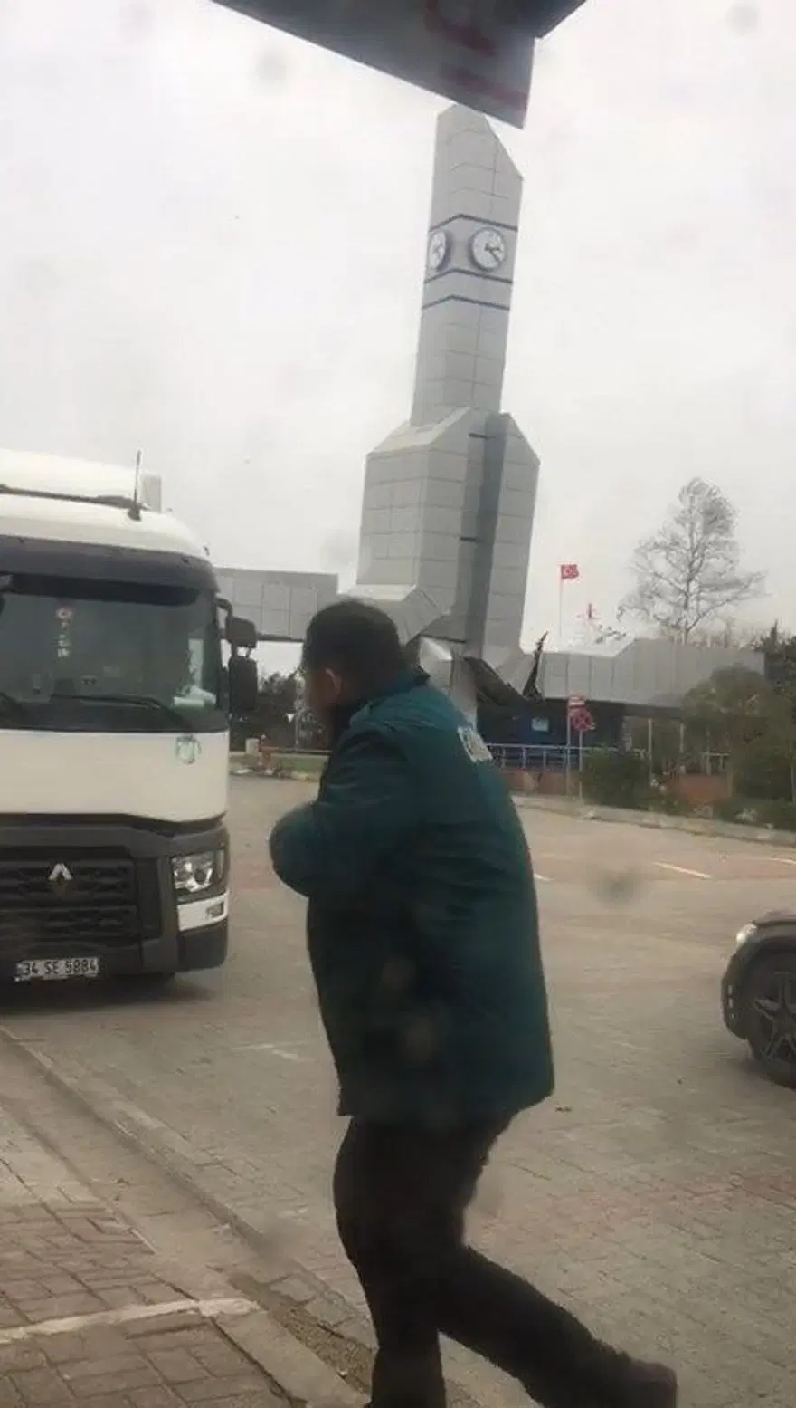 Türkiye'nin birçok ilinde lodos etkili oldu 3