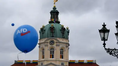 Almanya'da aşırı sağcı AfD en büyük 2. parti konumuna geldi