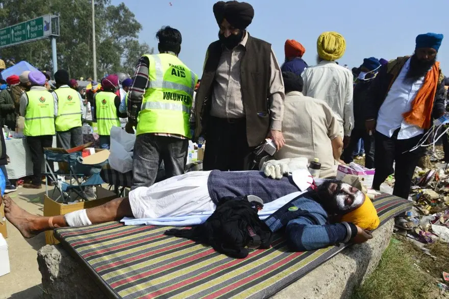 Hindistan’da çiftçi protestosuna biber gazlı müdahale 4