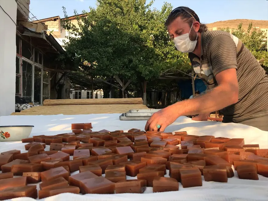 Anadolu jelibonu köftüre ilgi artıyor 