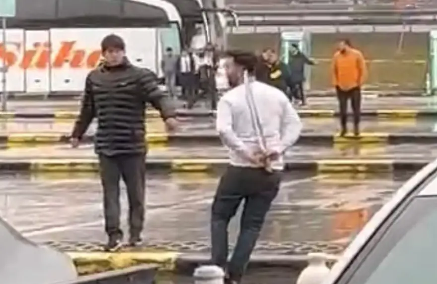 Ankaragücü'nün iki taraftar grubu Gecekondu ve Bekarevi Çocukları birbirine girdi: 1'i ağır 7 yaralı 3