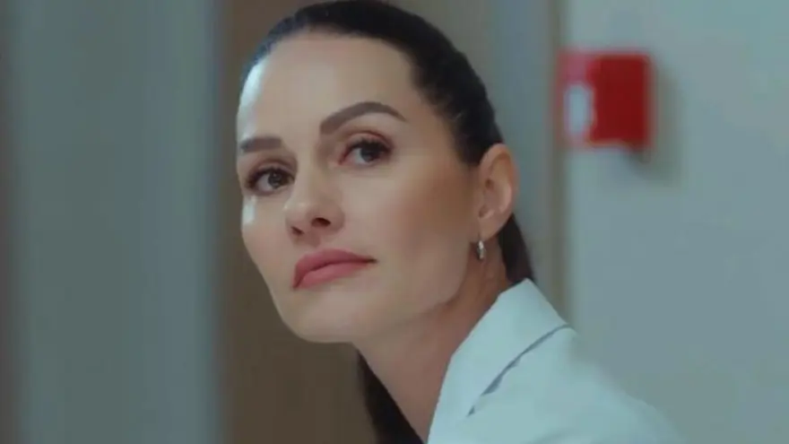 SENELER SONRA BİR DİZİDE ROL ALDI 5 SENELER SONRA BİR DİZİDE ROL ALDI 5