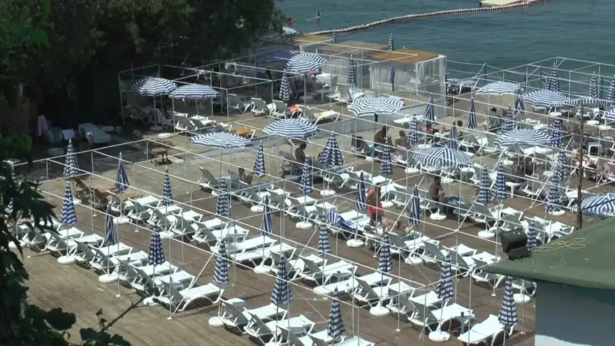 Sosyal mesafeli plaj 4 Sosyal mesafeli plaj 4