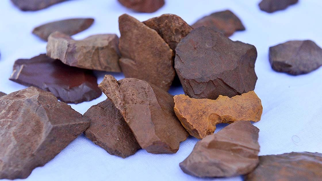 Tunceli'de çobanın taş aletler bulduğu yerde 'taş devri' kalıntılarına ulaşıldı