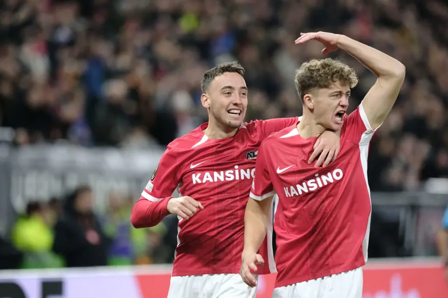 Beşiktaş ve Galatasaray maçlarından galibiyet çıkmadı 19