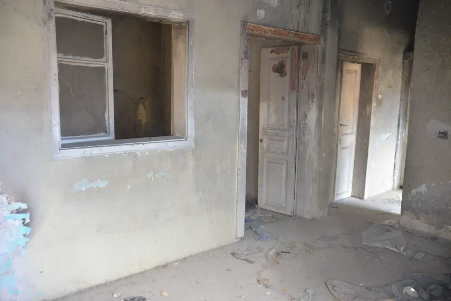 Mersin'deki 'gizemli ev'e talip çıkmadı 14 Mersin'deki 'gizemli ev'e talip çıkmadı 14