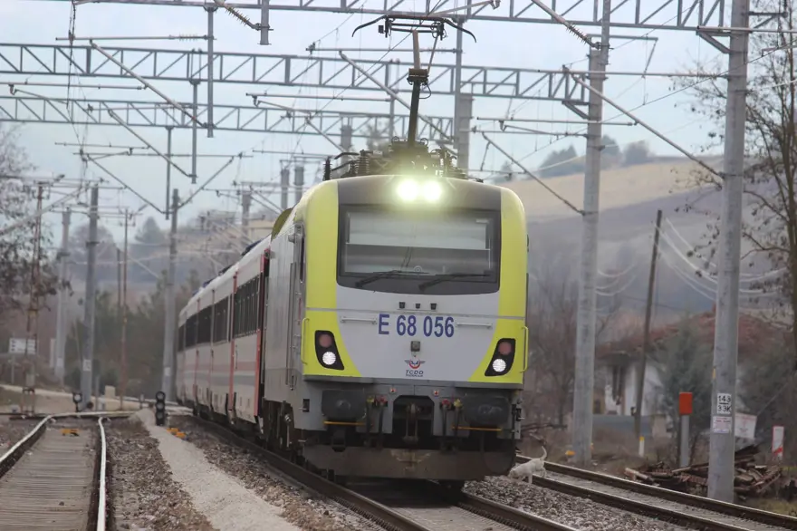 Bu şehirden tren geçiyor ama kimse bilmiyor 3