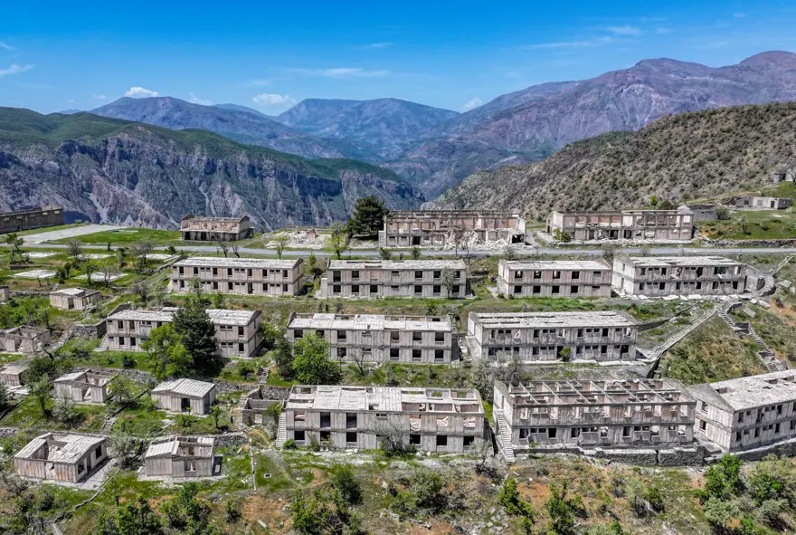 Yer: Diyarbakır... 49 yıl önce İtalyanlar için yapılan köy şimdi bomboş 6