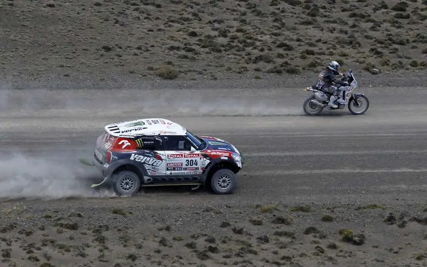 33. Dakar Rallisi 44