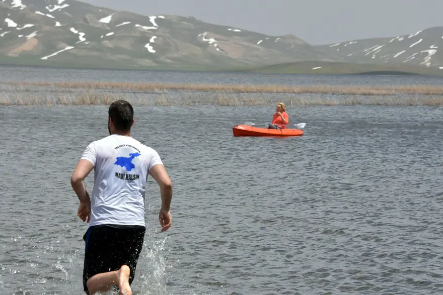keşiş gölü, van gezilecek yerler, erek dağı, van kano 10
