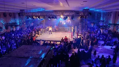 Düğün salonunda kick boks müsabakası! Farklı ülkelerden 20 sporcu katıldı