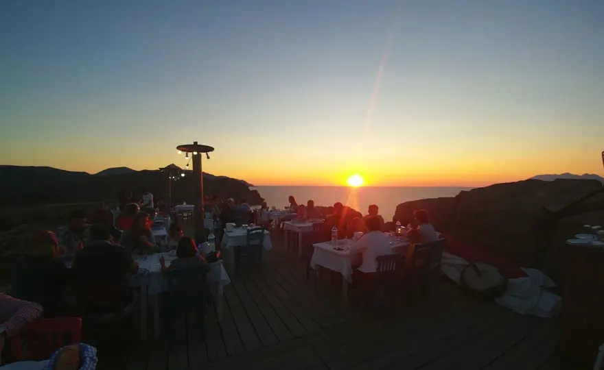 GÜNEŞİN EN SON BATTIĞI YER: GÖKÇEADA 9 GÜNEŞİN EN SON BATTIĞI YER: GÖKÇEADA 9