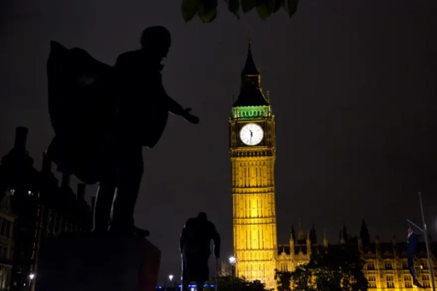 Big Ben son kez çaldı (4 yıl susacak) 26 Big Ben son kez çaldı (4 yıl susacak) 26