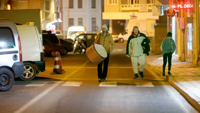 Davulcularının sahur mesaisi başladı