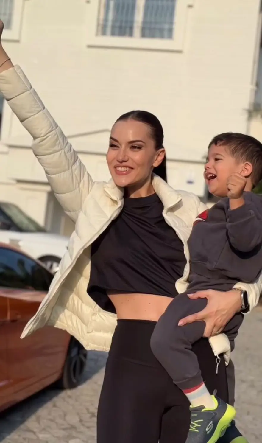 "PARLAYAN YILDIZIM" 4