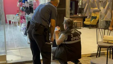 5 kurşundan yara almadan kurtuldu