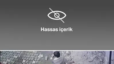 Esenyurt'ta feci kaza; Sokakta oynayan 4 yaşındaki çocuk taksinin altında kaldı