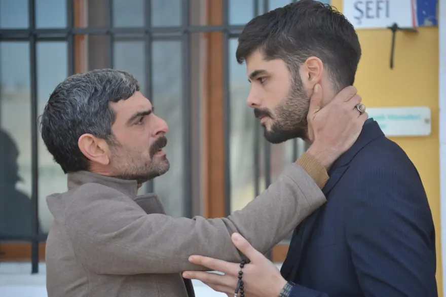 Güvercin, Güvercin yeni bölüm, Güvercin 3. bölüm detayları, Güvercin 3. bölüm fotoğrafları, Güvercin dizisi Güvercin, Güvercin yeni bölüm, Güvercin 3. bölüm detayları, Güvercin 3. bölüm fotoğrafları, Güvercin dizisi