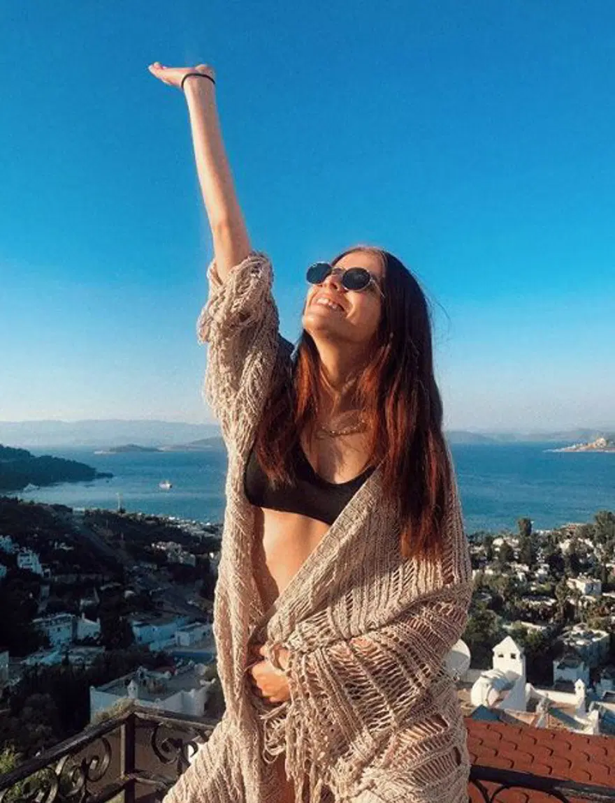 Serenay Sarıkaya: Yaz bitmedi bitemez (Ünlü isimlerin tatil paylaşımları) 33