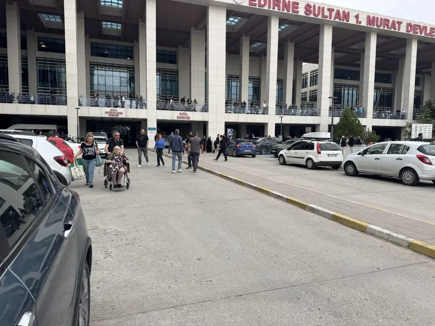 Edirne'de hastanede yangın: Hastalar tahliye edildi 2