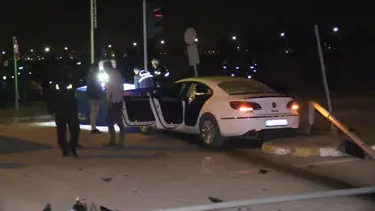 Adana'da uygulama noktasında otomobilin çarptığı polis şehit oldu