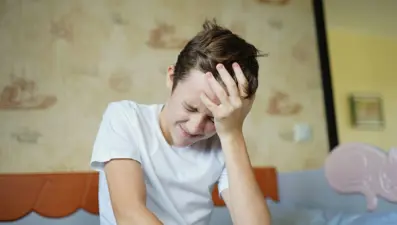 Doktorlar bu belirtileri görmezden geldi: 6 yaşındaki çocuk hayatını kaybetti