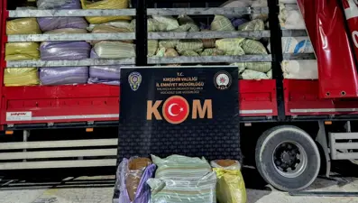 Kırşehir'de beş ton kaçak tütün ele geçirildi