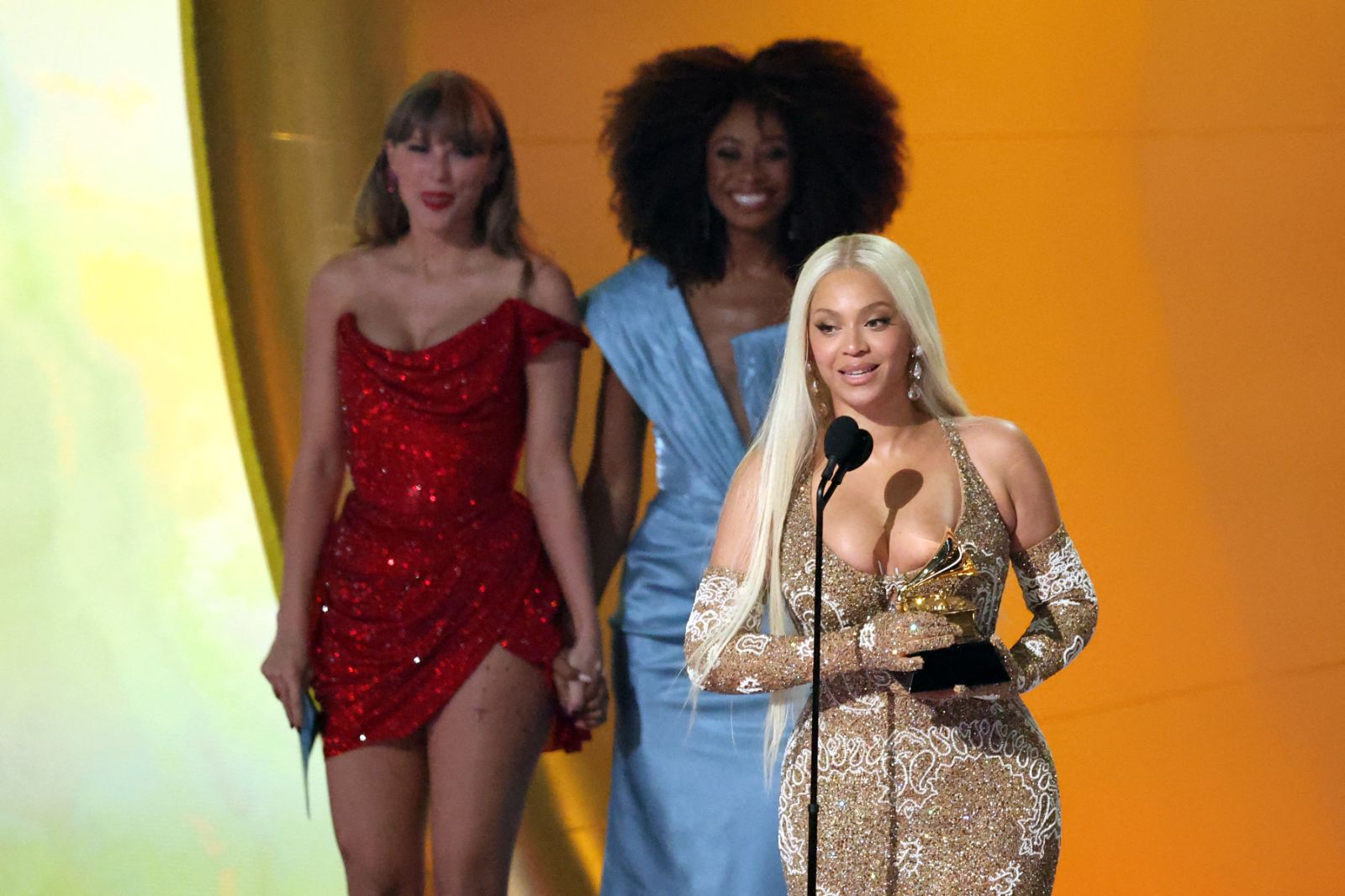 Grammy 2025 kazananları açıklandı: Beyonce 11 adayı geride bıraktı