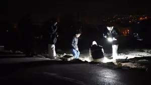 İzmir'de 2 ayrı patlama: 1 ölü İzmir'de 2 ayrı patlama: 1 ölü