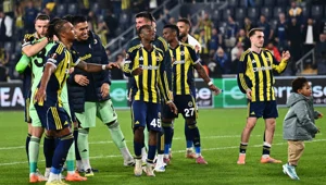 Fenerbahçe'den Avrupa Ligi'nde ikinci galibiyet: "Kim transfer ettiyse eline sağlık" Fenerbahçe'den Avrupa Ligi'nde ikinci galibiyet: "Kim transfer ettiyse eline sağlık"
