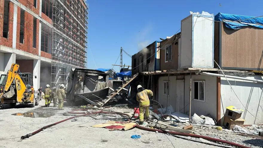 İşçilerin kaldığı konteynerde yangın 9