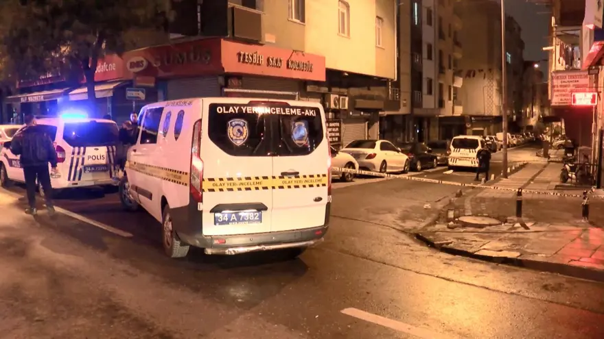 İstanbul’da saldırı: Kaldırımda yürüyenlereateş açıldı 1