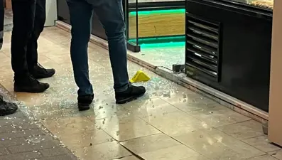 İstanbul'da kovalamaca: Fırında sıkıştırıp ateş ettiler