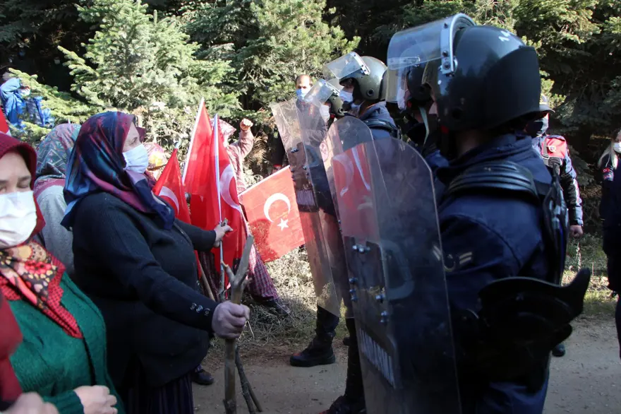 Bolu'da yaylada yıkım gerginliği 17