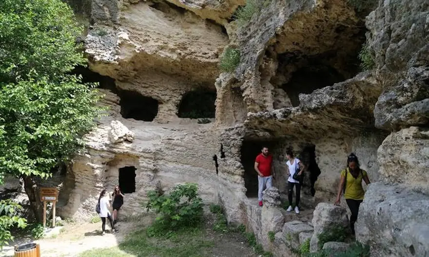 vespasianus titus tüneli, titus tüneli nerede, titus tüneli'nin özelliği, titus tüneli nasıl gidilir, beşikli mağara 6