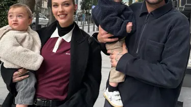 İdo Tatlıses ile Yasemin Şefkatli'den aile pozu