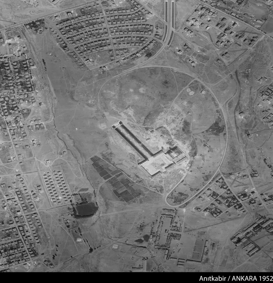 MSB, Anıtkabir'in tarihi fotoğraflarını paylaştı 1