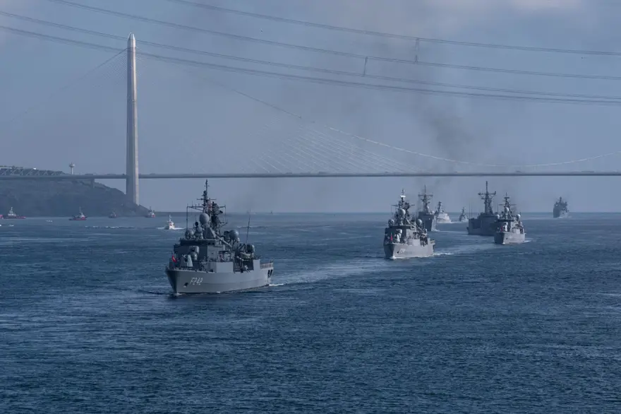 Preveze Deniz Zaferi’nin 486’ncı yıl dönümü: Türk donanmasından İstanbul Boğazı’nda geçit töreni 