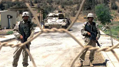 Irak, DEAŞ üyesi 47 Fransa vatandaşını Suriye'den teslim aldı