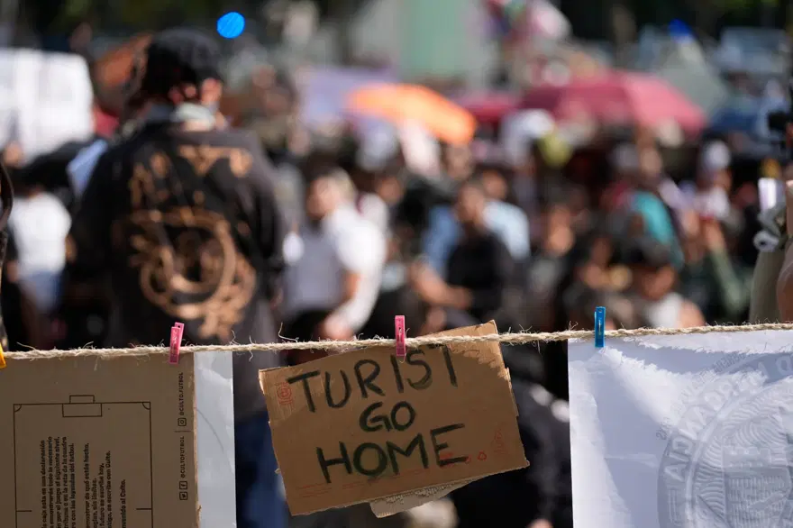 Meksika’da turist akını protesto edildi: “Evlerimizi çalmayı bırakın” 