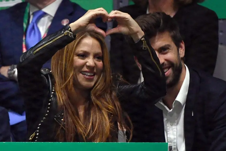 Sergio Ramos'tan Pique'den boşanan Shakira'ya ödül 7