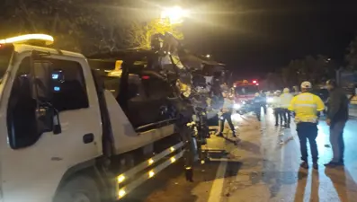 Maltepe'de otomobil İETT otobüsüne çarptı: 1 ölü