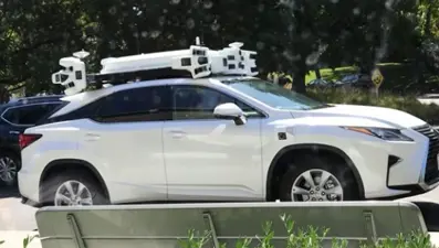 Apple'ın sürücüsüz otomobili göründü