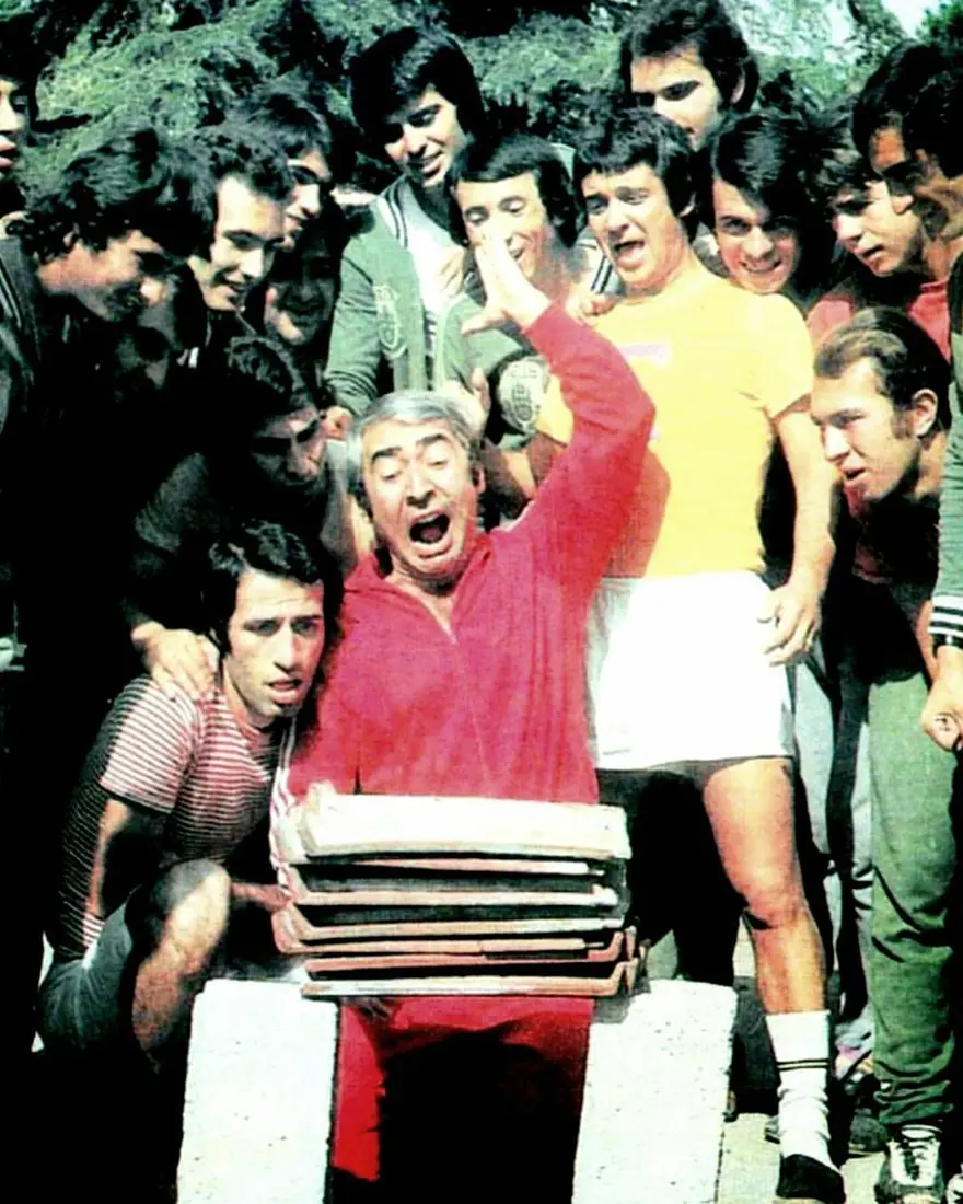 Hababam Sınıfı'nın Postal Rıza'sı Ercan Gezmiş: Halit Akçatepe kollarımda can verdi 14 Hababam Sınıfı'nın Postal Rıza'sı Ercan Gezmiş: Halit Akçatepe kollarımda can verdi 14