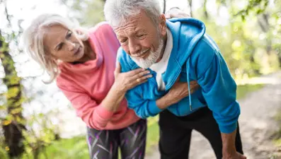 Kalp doktoru açıkladı: Kalp krizinin en erken 4 belirtisi