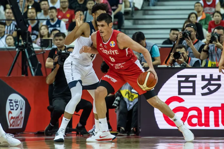 12 Dev Adam tarihin eşiğinden döndü (Türkiye: 92 -ABD: 93) 23