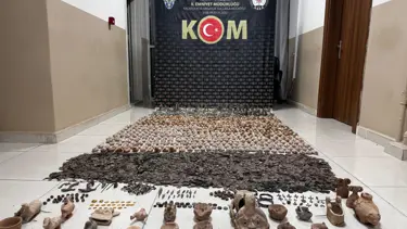 İhbar polisleri harekete geçirdi: Binlerce tarihi eser çıktı